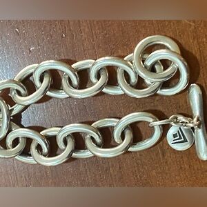 B2187 Sterling Silver link Bracelet with adjustable Toggle Clasp.